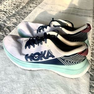 Men’s Hoka Carbon X